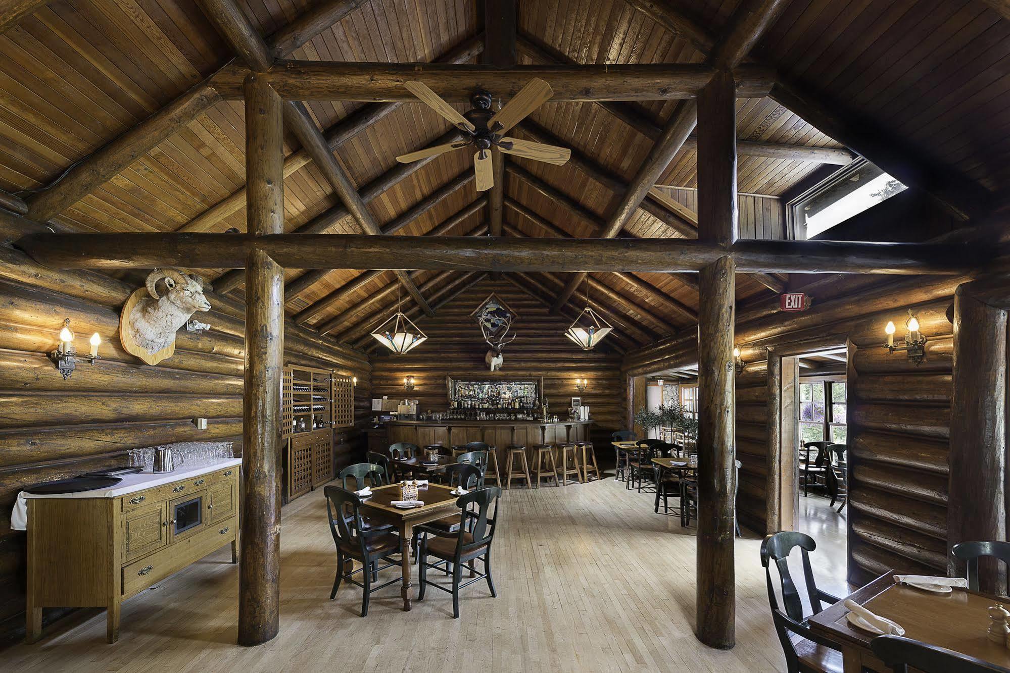 Deer Lodge Лейк-Луїз Екстер'єр фото